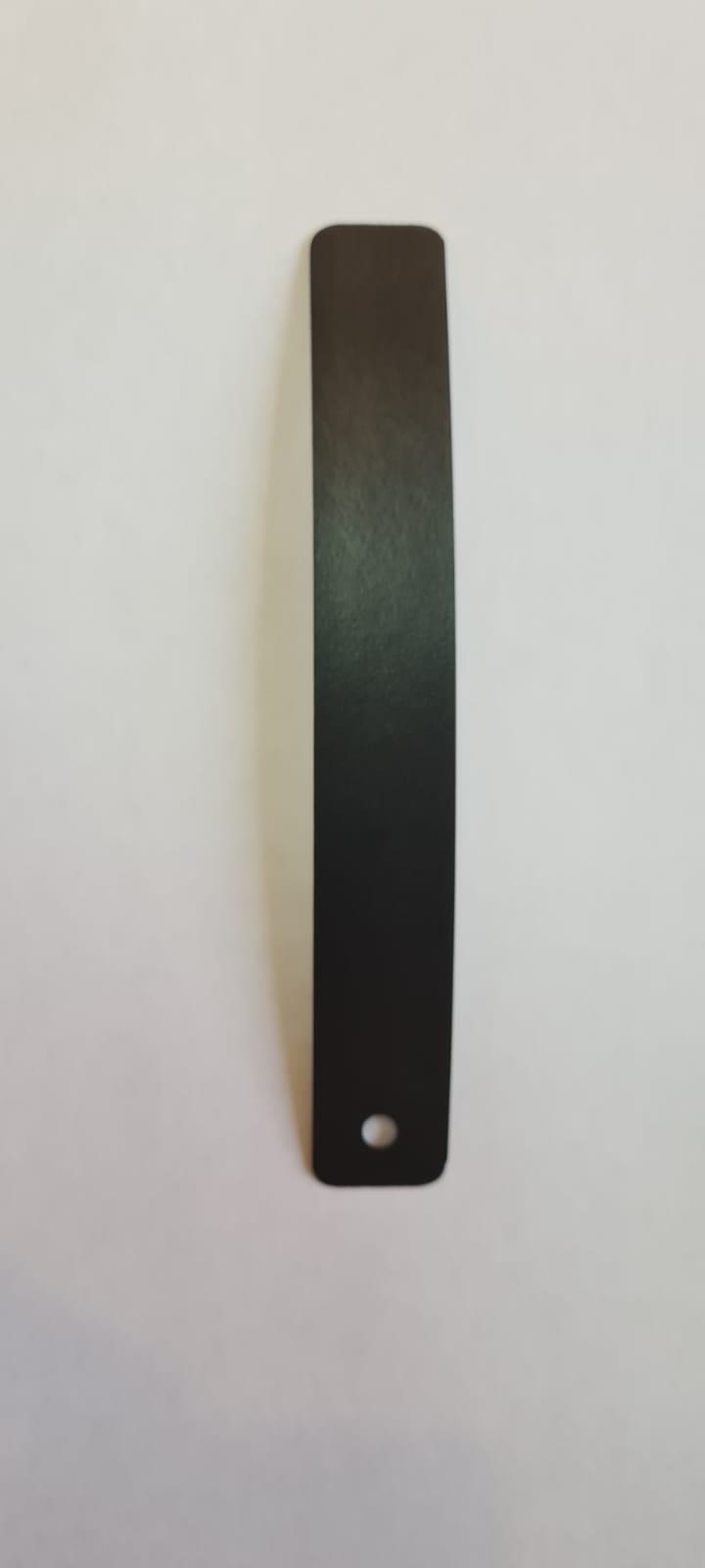 Кромка меламиновая с клеем 19мм - Черная U2404 (200м)